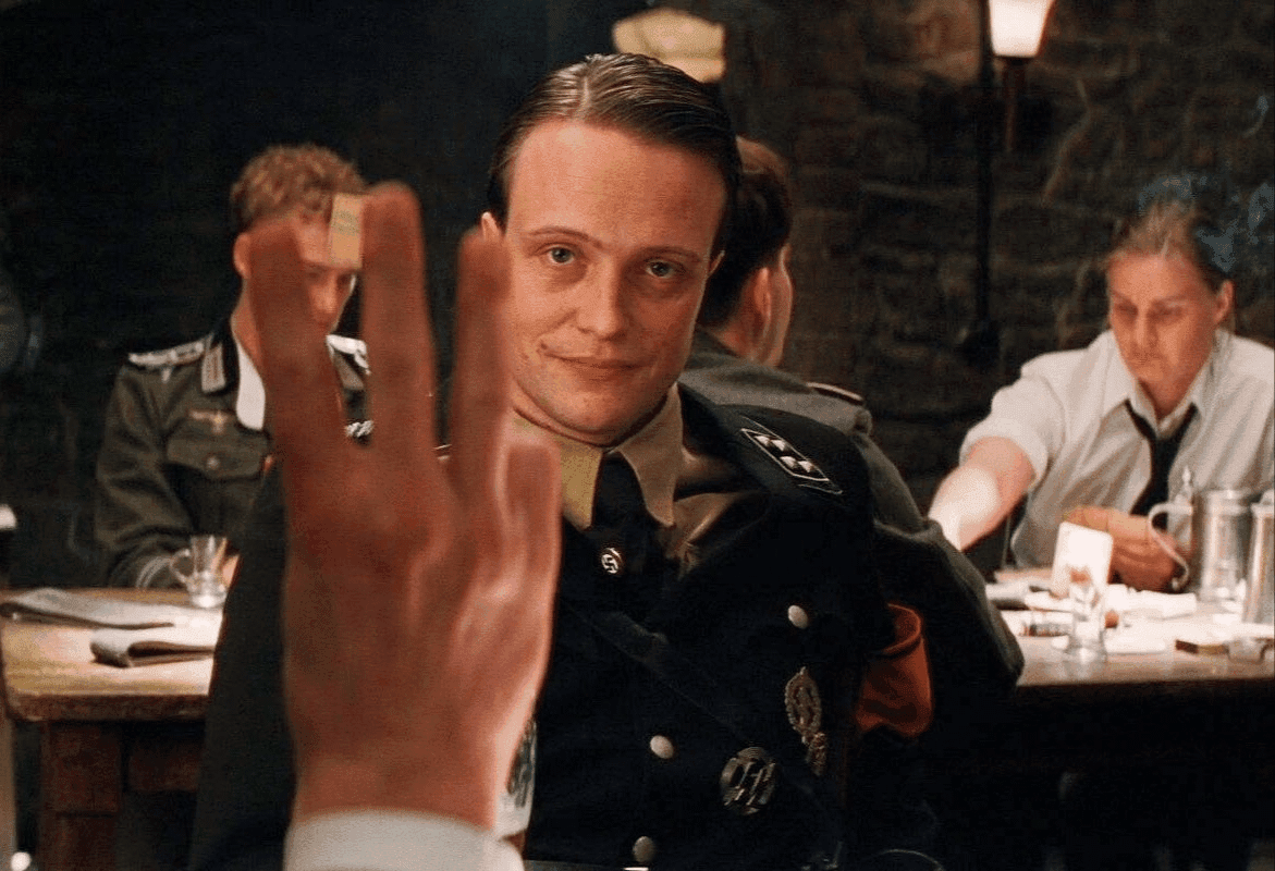 Wrong Finger Order Exposes The Spy